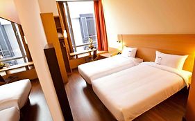 Ibis Singapore Novena